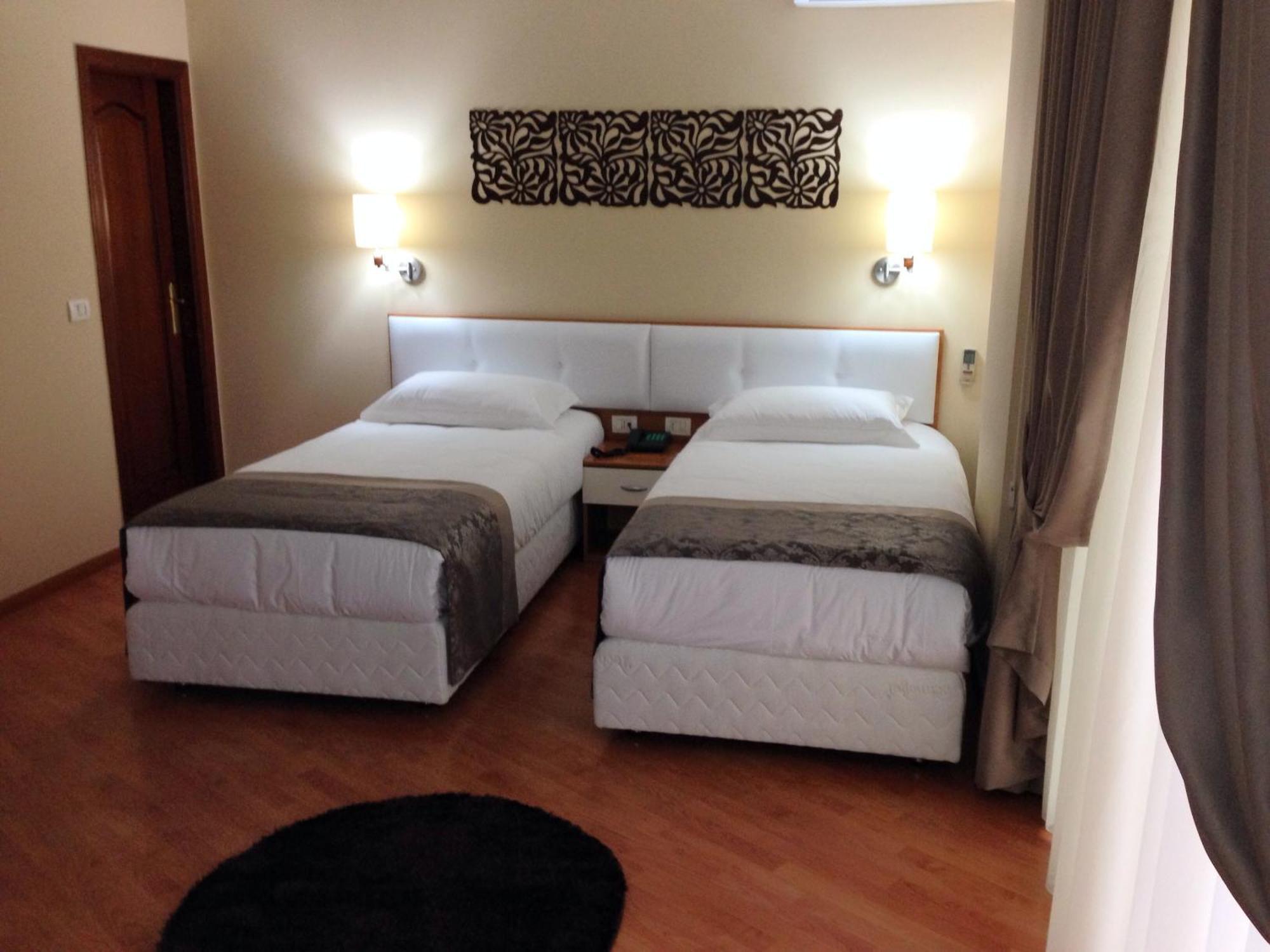 Hotel Arvi Durrës Cameră foto