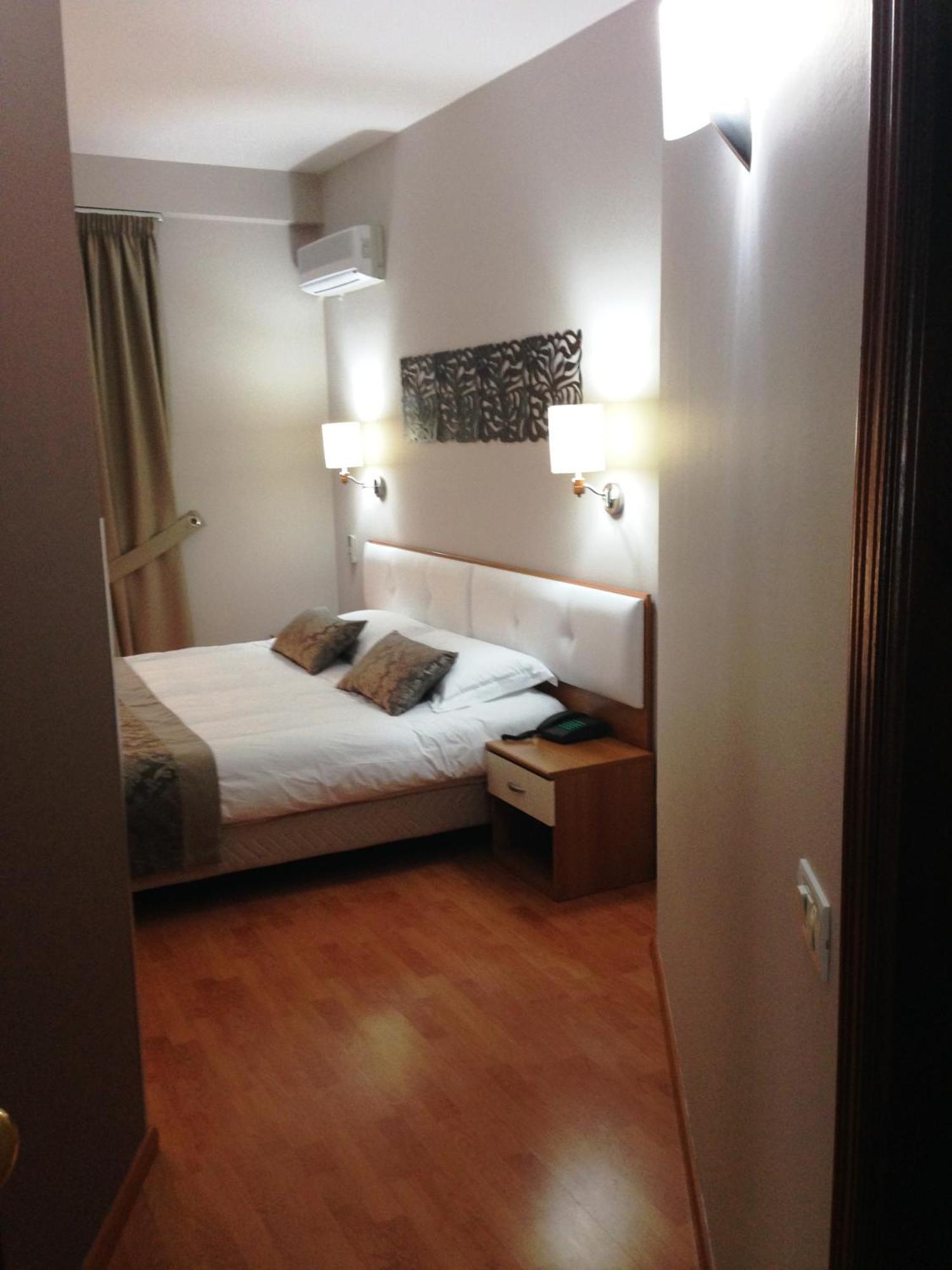 Hotel Arvi Durrës Cameră foto