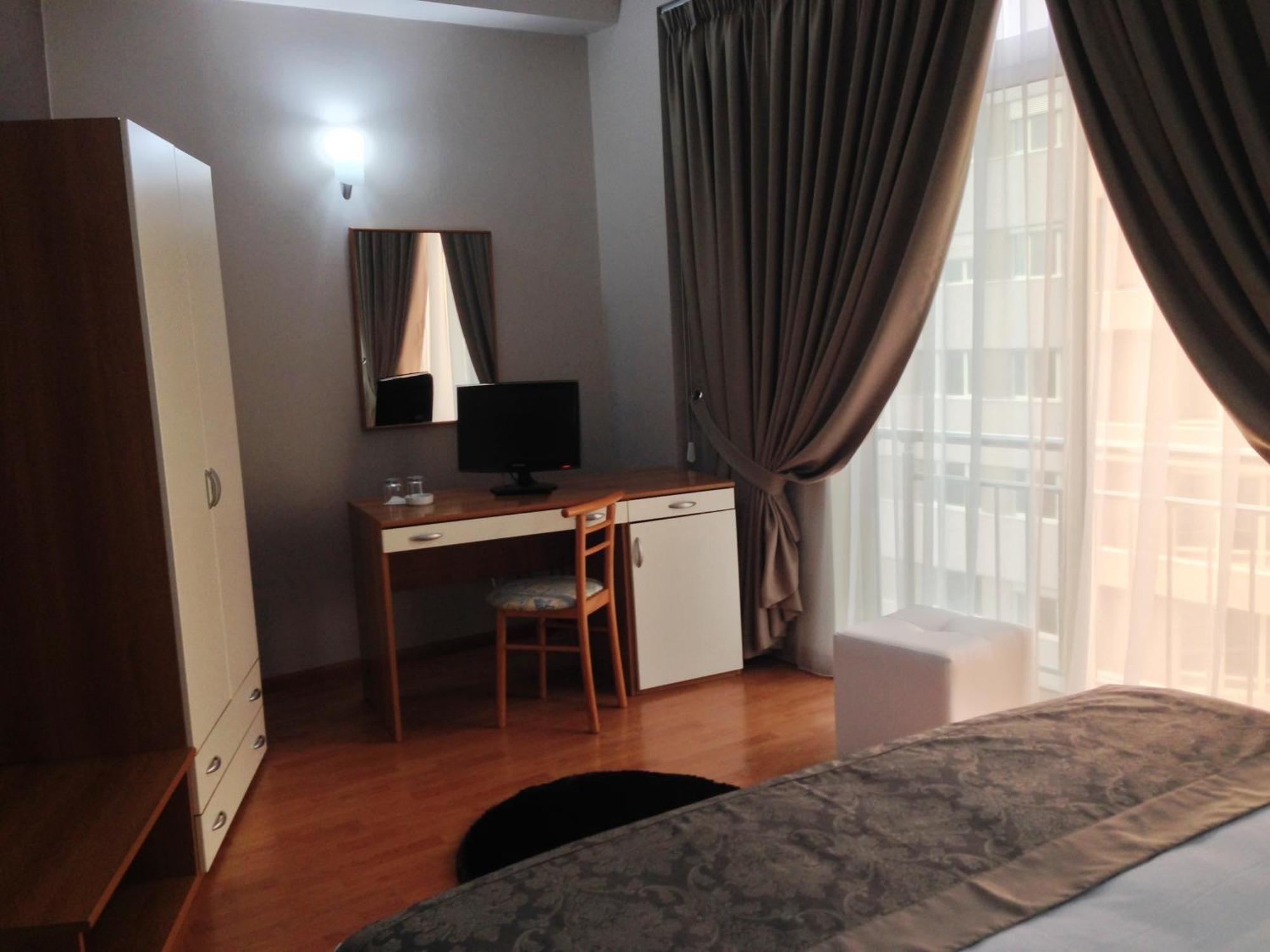 Hotel Arvi Durrës Cameră foto